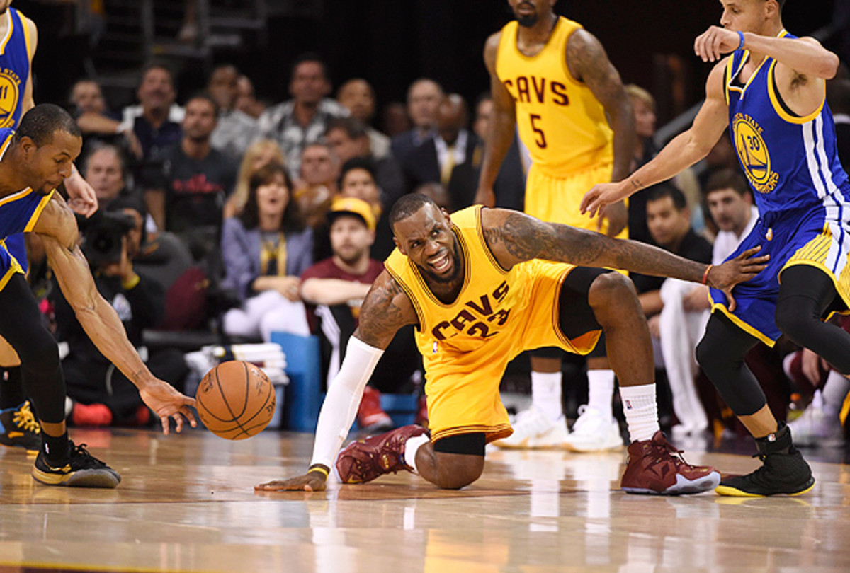 lebron-james-tired-nba-finals-cavaliers-warriors-game-4.jpg
